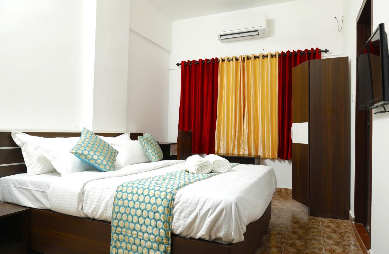 Puthens Clifton Inn Kottayam Exterior photo